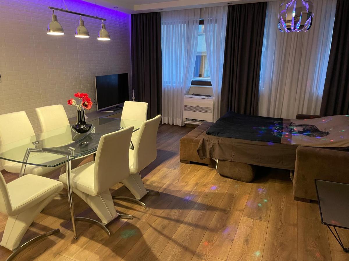 Luxury Apartments In Top City Center Varna 1 Buitenkant foto