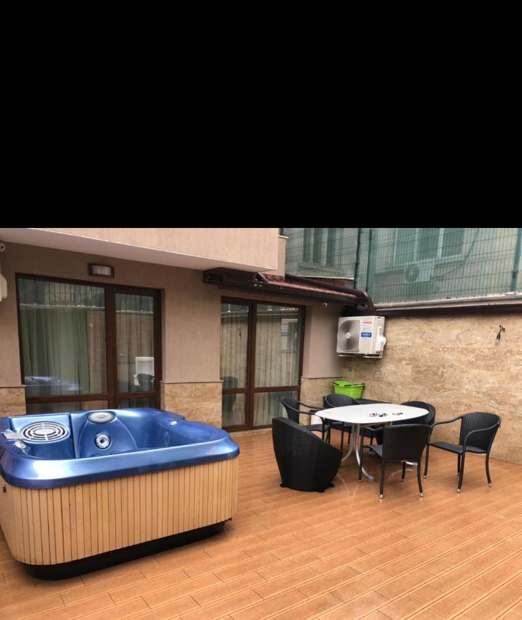 Luxury Apartments In Top City Center Varna 1 Buitenkant foto
