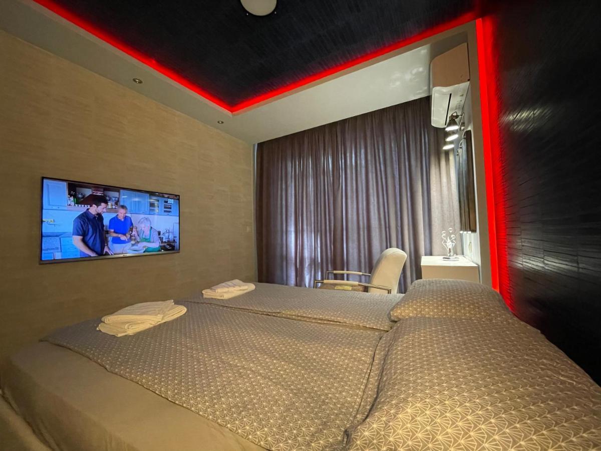 Luxury Apartments In Top City Center Varna 1 Buitenkant foto