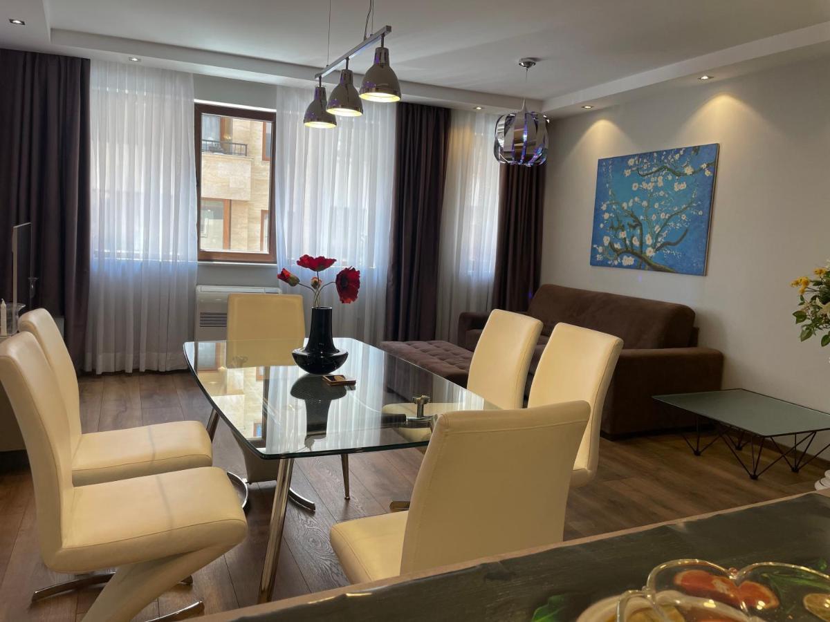Luxury Apartments In Top City Center Varna 1 Buitenkant foto